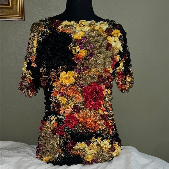 Tops - Vintage 1980s Popcorn/ Accordion Style Multi-Color Floral Blouse